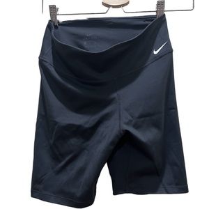 Nike size small EUC